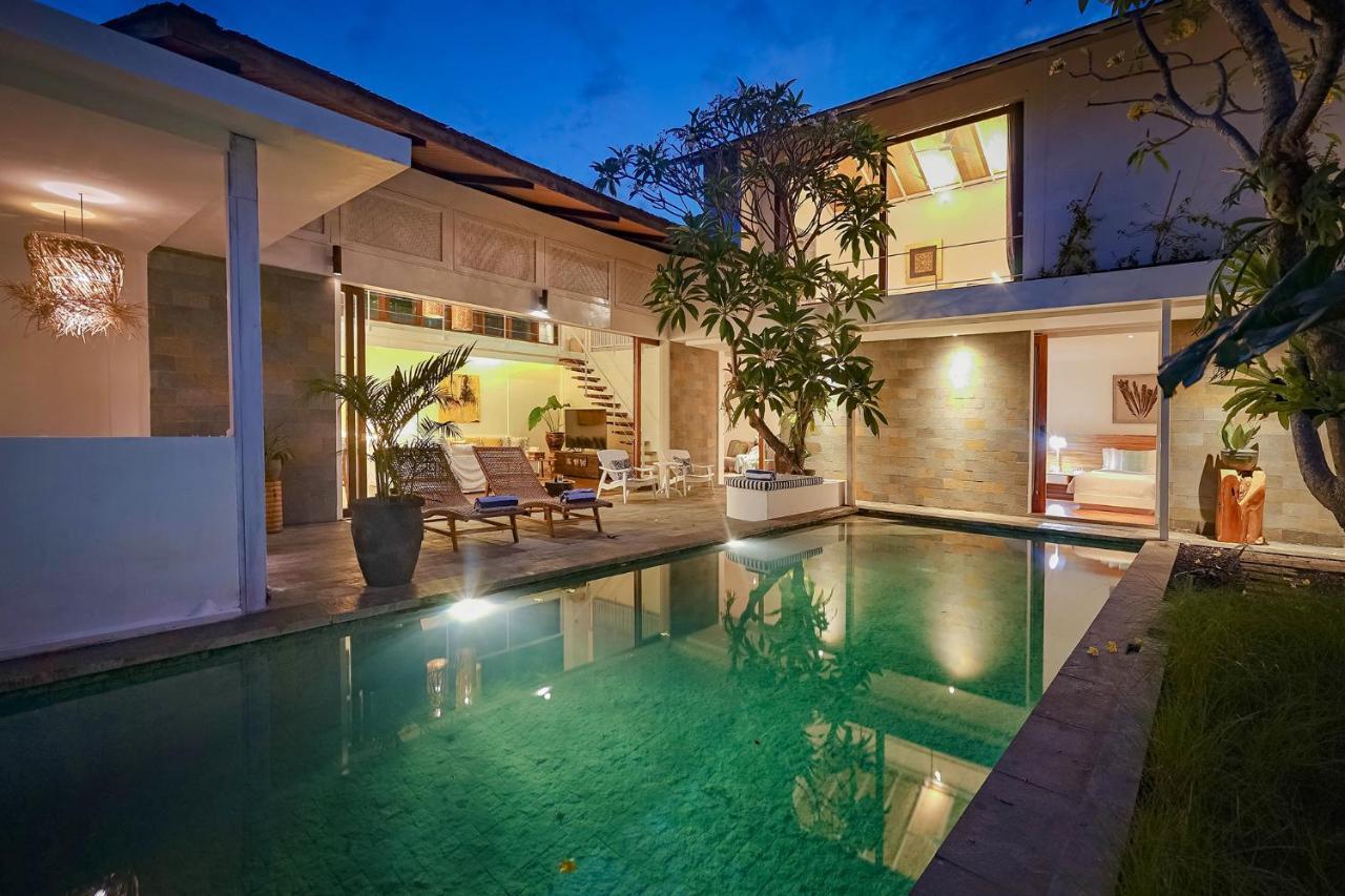 Bias Luxury Villa Seminyak Exterior foto