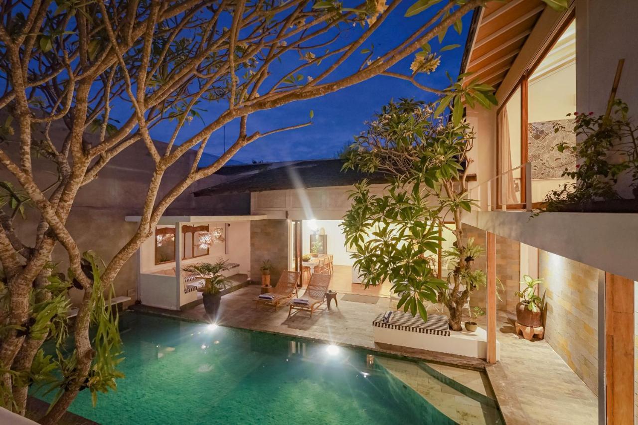 Bias Luxury Villa Seminyak Exterior foto